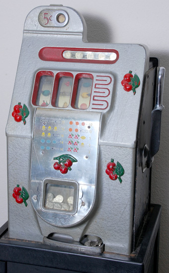 Tabletop Slot Machine Trade Stimulator
